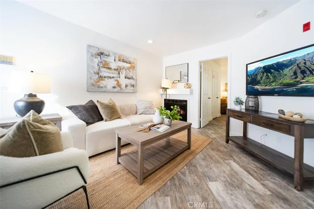 https://cdn.realtyfeed.com/cdn/127/306656872/dd6faf899f17894c2904a8d0a84d1f5a.webp