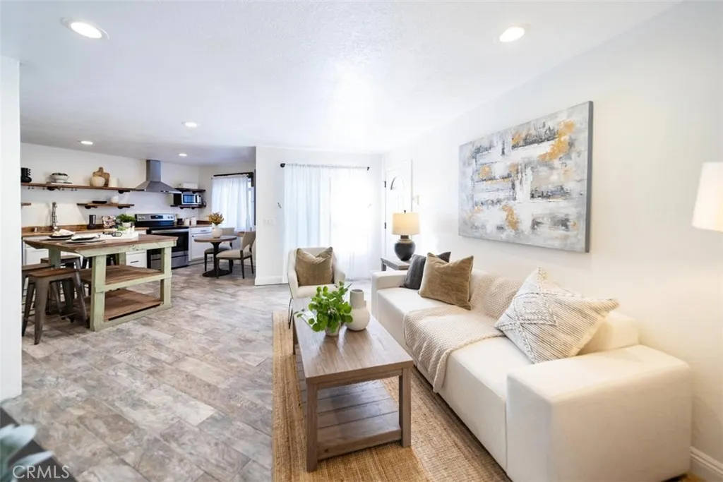 https://cdn.realtyfeed.com/cdn/127/306656872/fd969ab8b978d32d218a86e5acbe0446.webp
