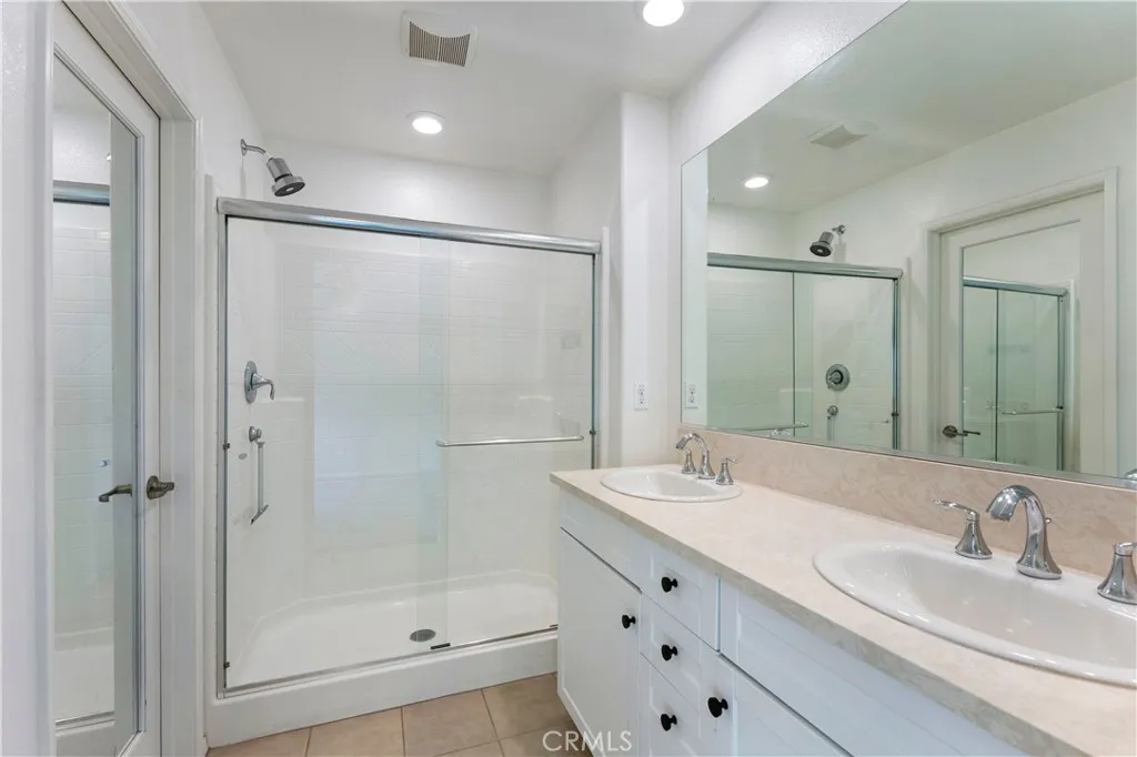 https://cdn.realtyfeed.com/cdn/127/306656875/190042990c027551bcccd4888c2b841c.webp