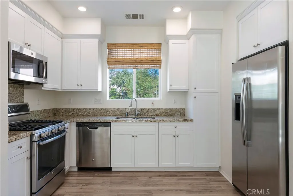 Photo #10: SW26046722 Listing: Photo #10