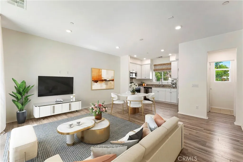 https://cdn.realtyfeed.com/cdn/127/306656875/6f6b7a56df7cb88a26d3038c6fd86e10.webp