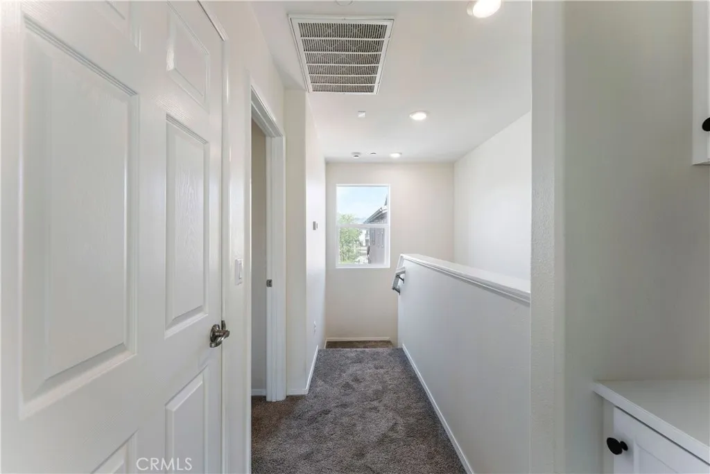 https://cdn.realtyfeed.com/cdn/127/306656875/9c0b2a387fbe166fd84774705bdadbe5.webp