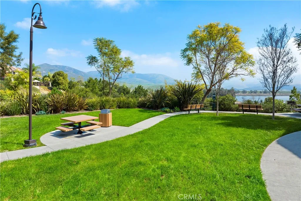 https://cdn.realtyfeed.com/cdn/127/306656875/f0aee4b9ce218d02658f17bb8f148b12.webp