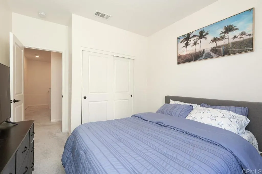 https://cdn.realtyfeed.com/cdn/127/306656883/b30de8cf5cd3434a806983eab84981a6.webp