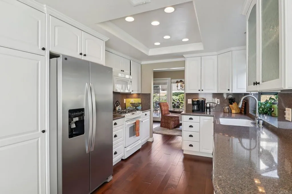 https://cdn.realtyfeed.com/cdn/127/306656890/d980c291bf081328e91ad9962837f422.webp