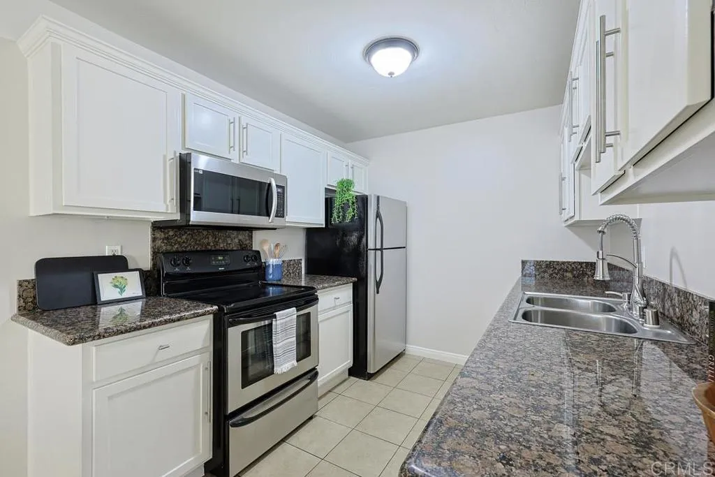 https://cdn.realtyfeed.com/cdn/127/306656913/177b0fd2f41851dc6878fcaaec710da9.webp