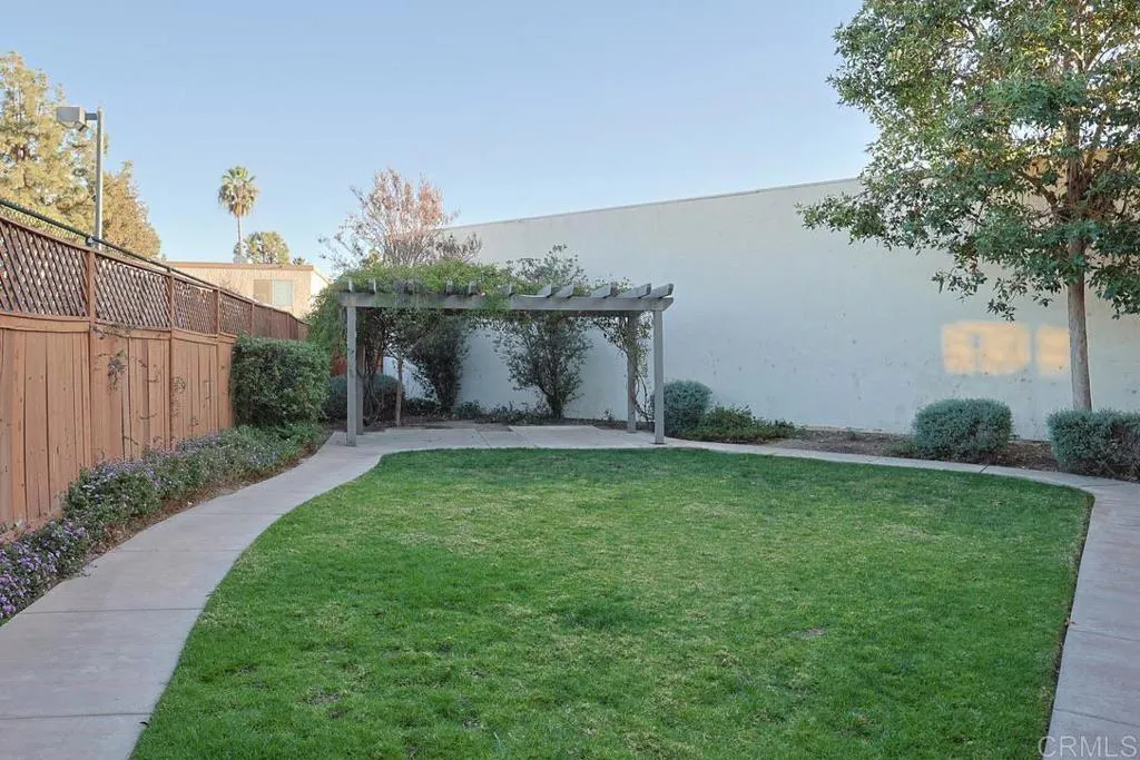 https://cdn.realtyfeed.com/cdn/127/306656913/3c9903bf205ff98c38110c7e2661189c.webp