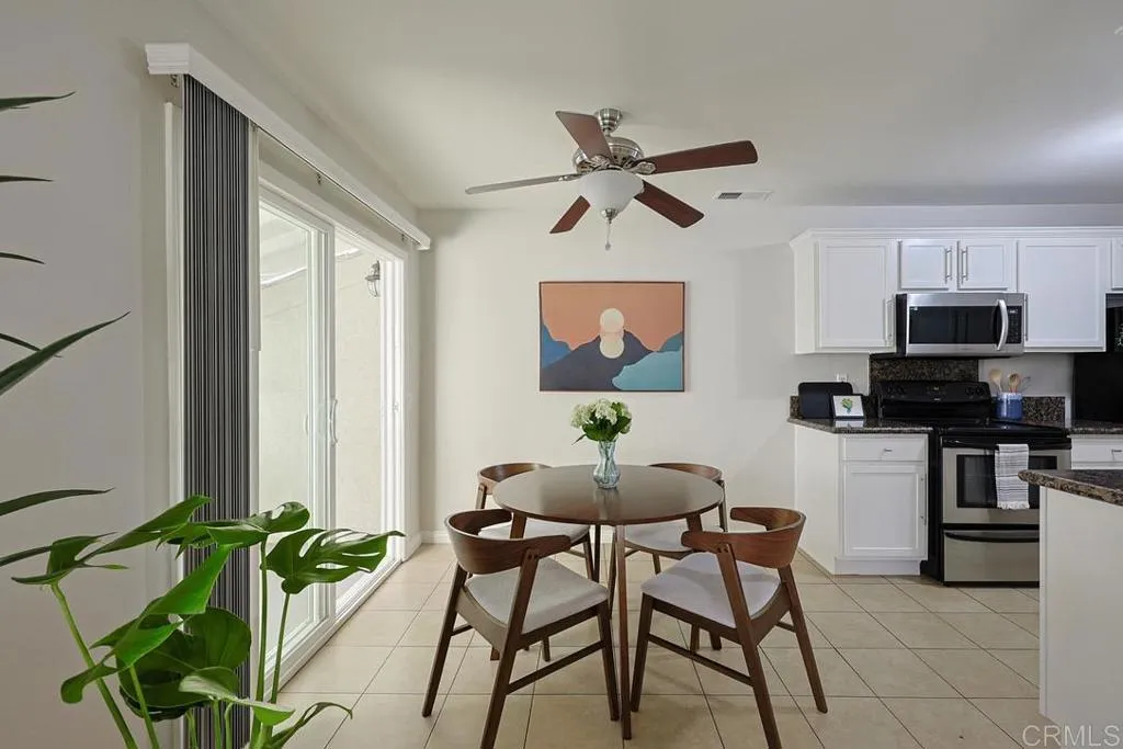 https://cdn.realtyfeed.com/cdn/127/306656913/a216cba32e52edc4031306d1bb3cbf95.webp