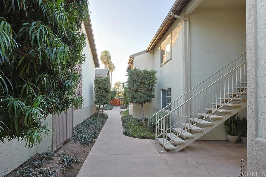 https://cdn.realtyfeed.com/cdn/127/306656913/a3f77a1d55dc56d031e2a6408d466924.webp