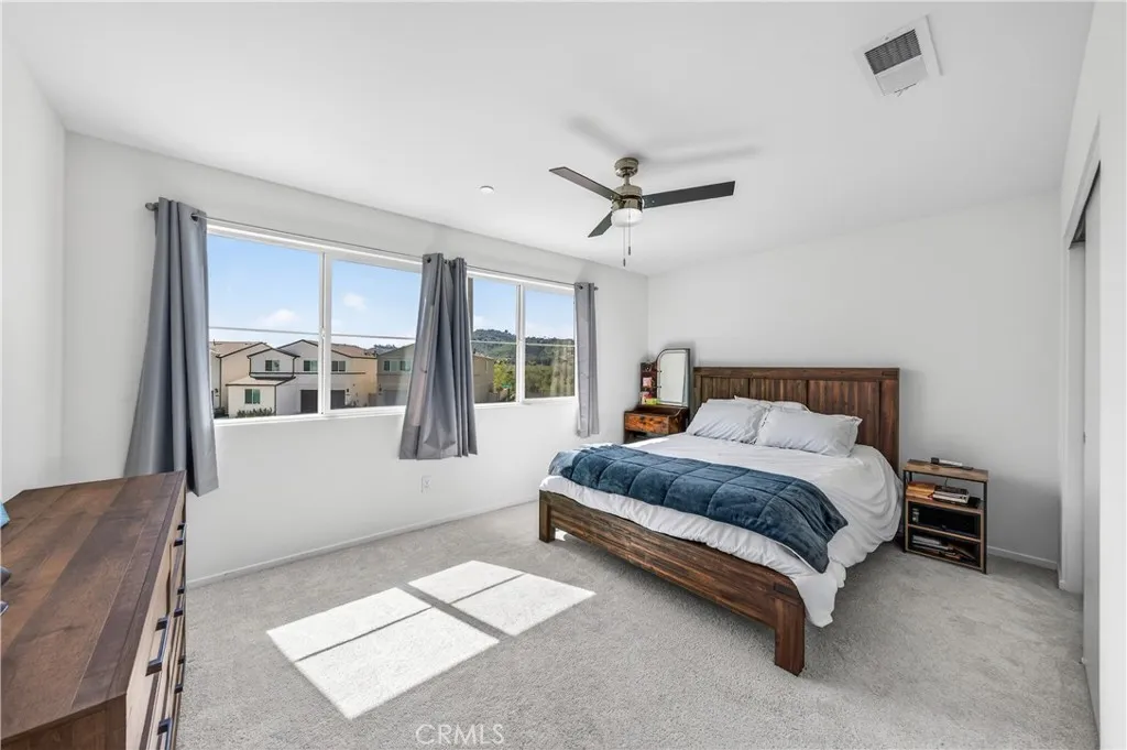 https://cdn.realtyfeed.com/cdn/127/306657003/001cc9e414bd497a059c3dbc862cdb0c.webp