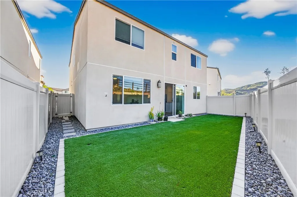 https://cdn.realtyfeed.com/cdn/127/306657003/14d8014bd493708a7d605856f6354822.webp
