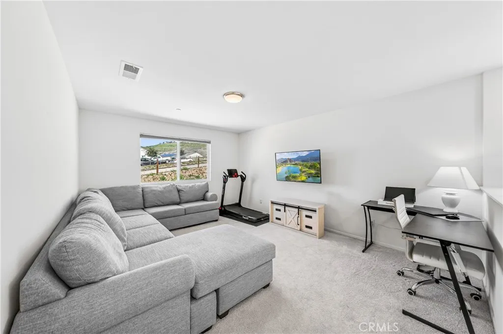 https://cdn.realtyfeed.com/cdn/127/306657003/58d0c96e5cfc2b6fe00dfcbd90d71669.webp
