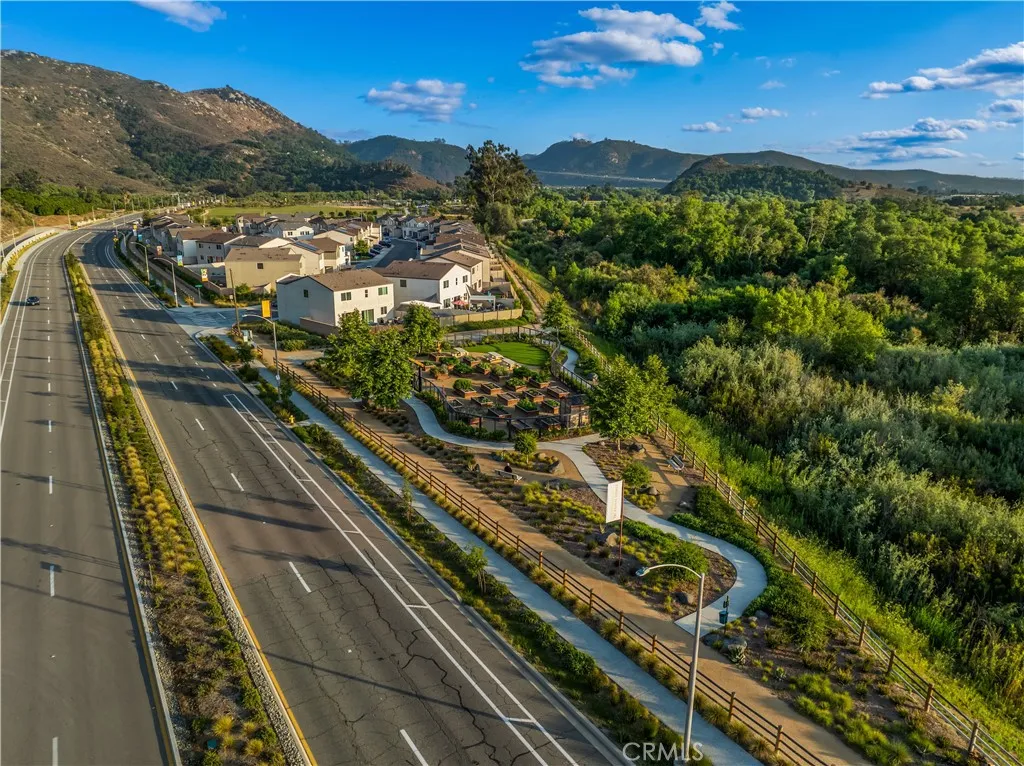 https://cdn.realtyfeed.com/cdn/127/306657003/65253ae8b1e647b15b8adaa68569e0e9.webp