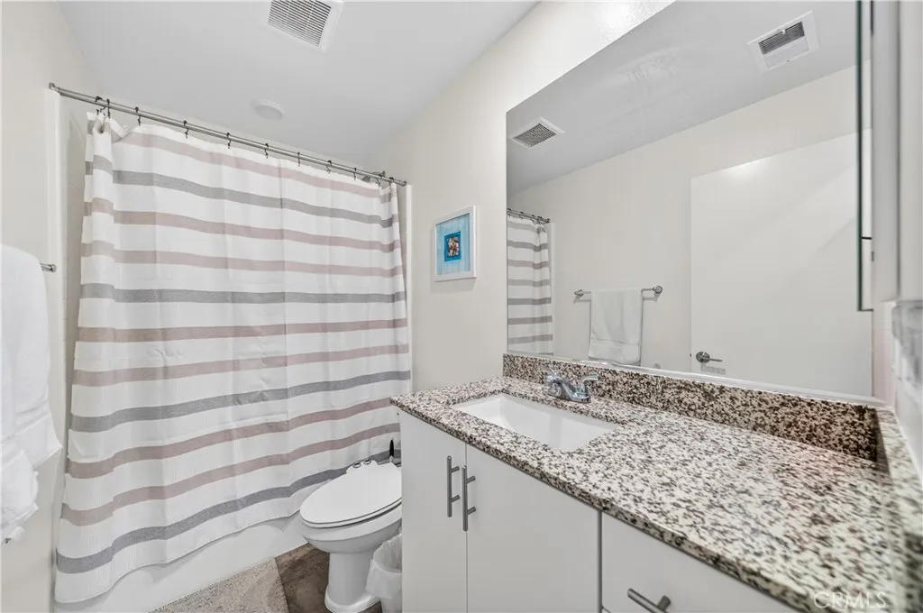 https://cdn.realtyfeed.com/cdn/127/306657003/93ea22610e3e719bcd395dca61b382cc.webp