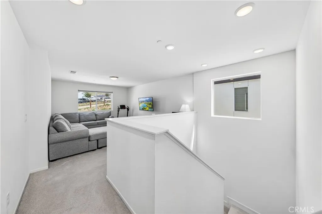 https://cdn.realtyfeed.com/cdn/127/306657003/a3e94ea254a37d419eeb4b773b98345f.webp