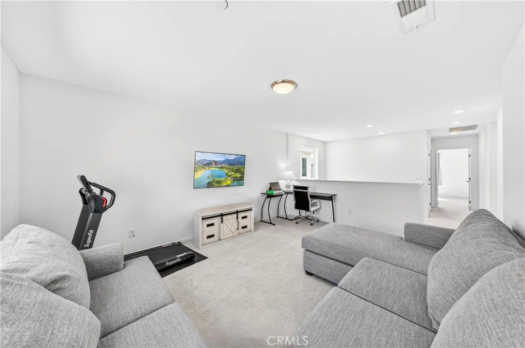 https://cdn.realtyfeed.com/cdn/127/306657003/c0d3698b998e4fc68fb2d1e37923b006.webp