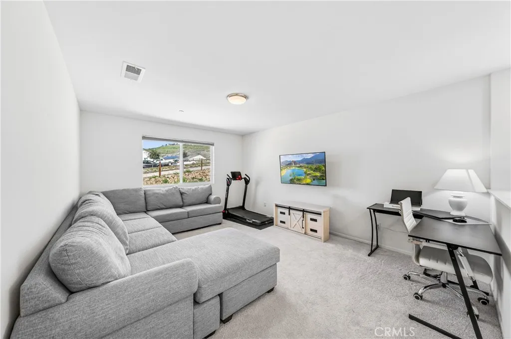 https://cdn.realtyfeed.com/cdn/127/306657003/da2b76effae2ac842c94bfd5140003c6.webp