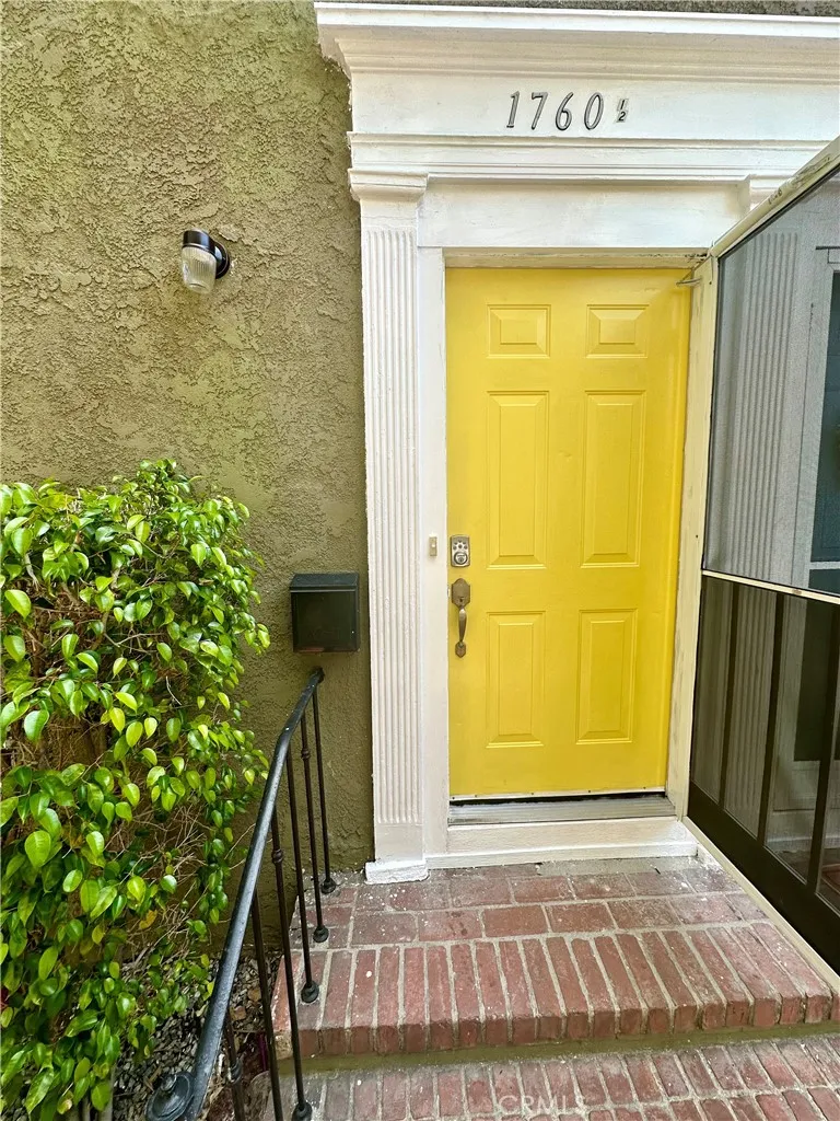 1760 N Las Palmas Avenue, Los Angeles, CA 90028 - Main photo, Los Angeles, CA