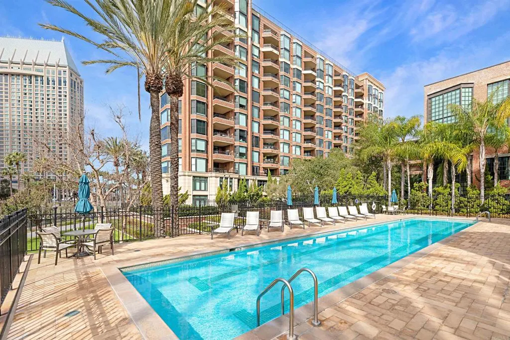 https://cdn.realtyfeed.com/cdn/127/306657067/1050453d7a7723a193141e9e8ef95e55.webp