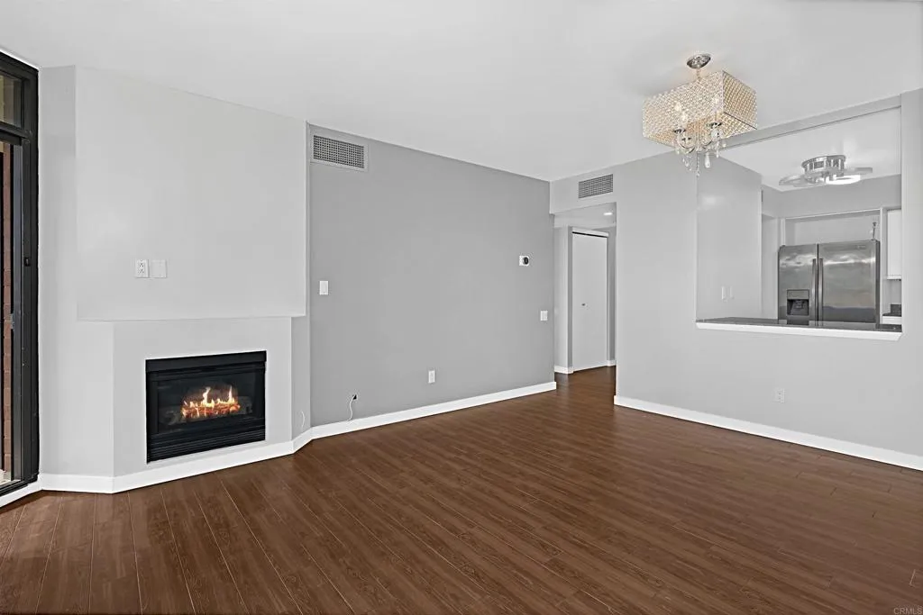 https://cdn.realtyfeed.com/cdn/127/306657067/20af9c1072784c92f992ea393c9e92fd.webp
