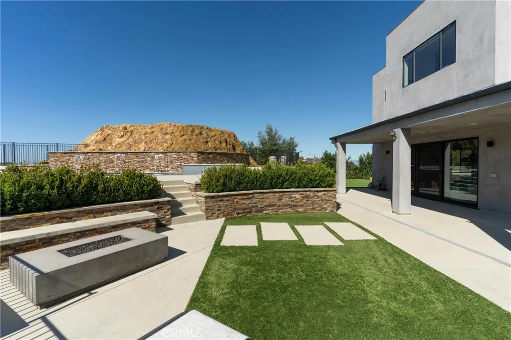 717 Latigo Canyon Road, Malibu, CA, 90265