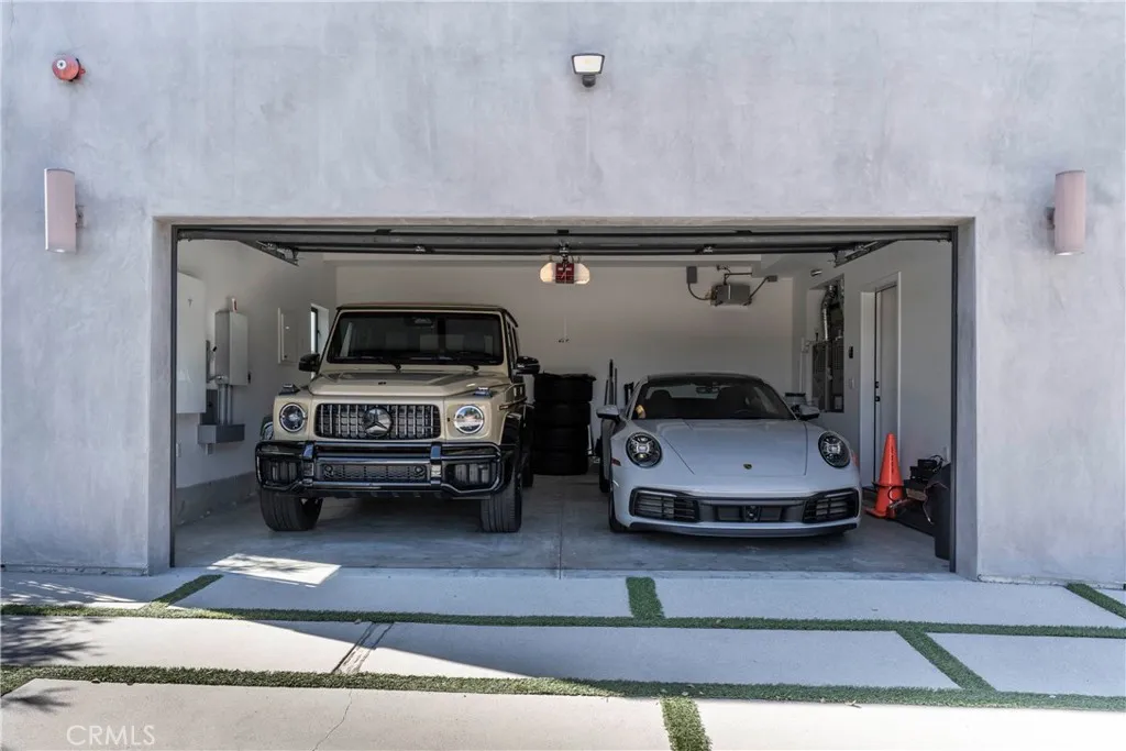 717 Latigo Canyon Road, Malibu, CA, 90265