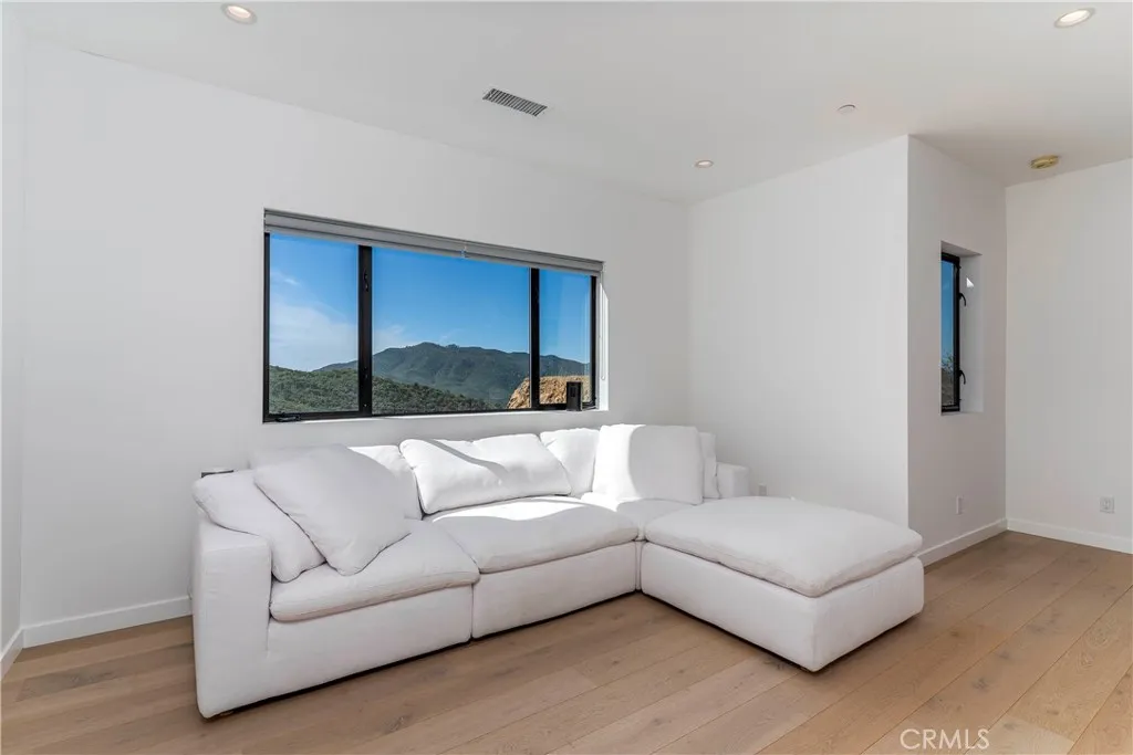 717 Latigo Canyon Road, Malibu, CA, 90265