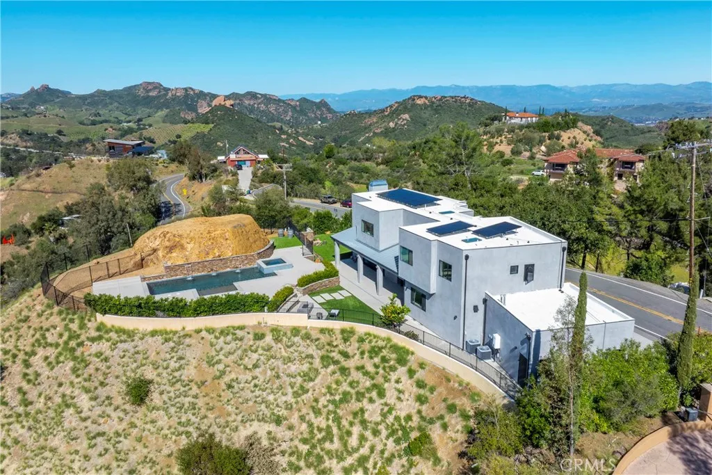 717 Latigo Canyon Road, Malibu, CA, 90265