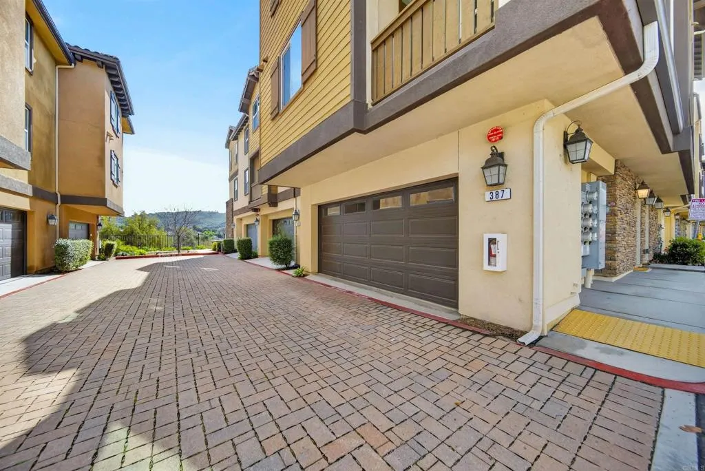 387 Mission Villas Road, San Marcos, CA, 92069
