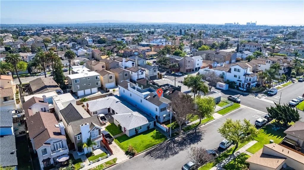 1208 California Street, Huntington Beach, CA 92648 - Photo 2 of 47, Huntington Beach, CA