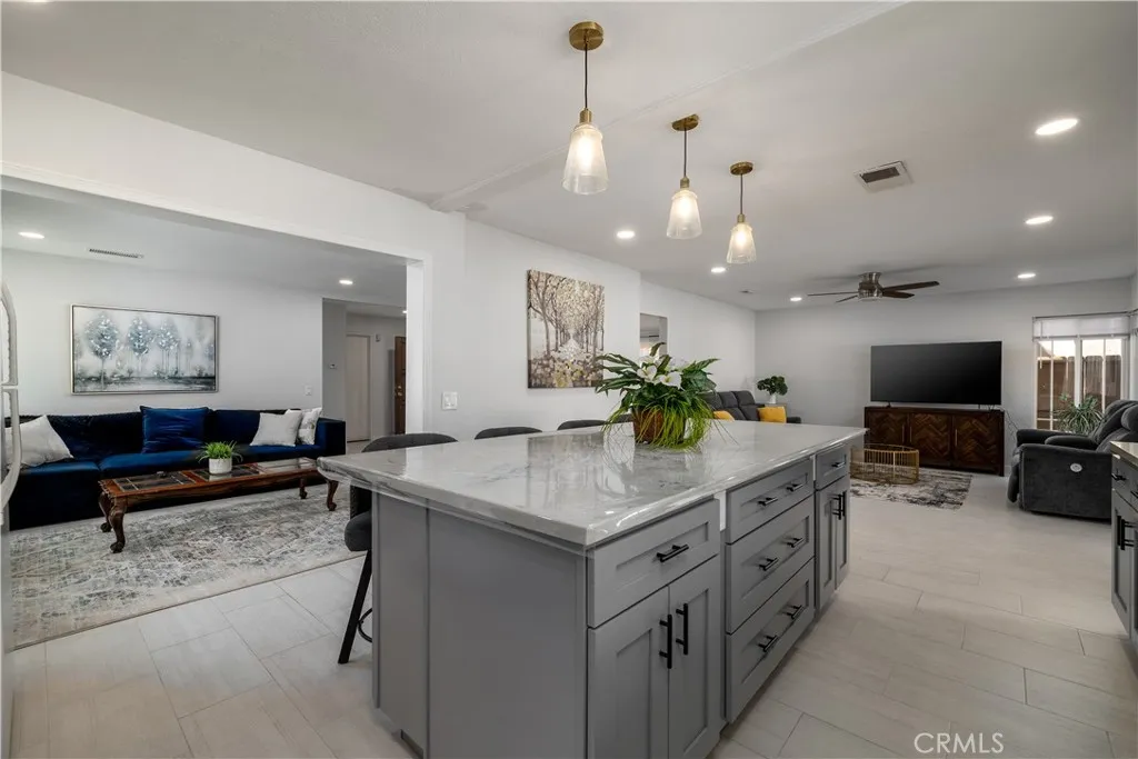 https://cdn.realtyfeed.com/cdn/127/306657197/24d3e5f882c1277047ef56946819b354.webp