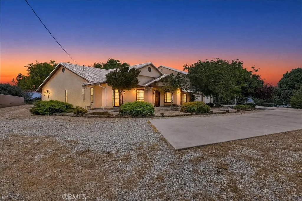 7854 Oak Hills Rd, Oak Hills, CA 92344 - Photo 4 of 50, Oak Hills, CA