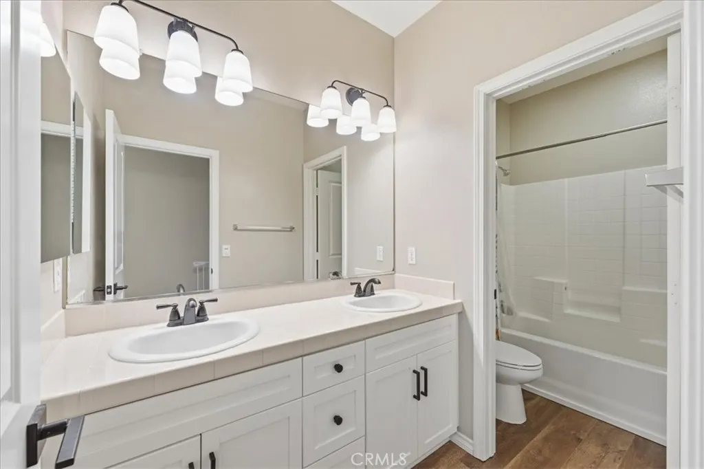 https://cdn.realtyfeed.com/cdn/127/306657390/4f7e80c6b8646d7a8296f748ea6203fa.webp