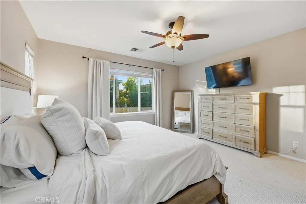https://cdn.realtyfeed.com/cdn/127/306657390/f8a28fa0b27b3075092b1160b992027e.webp