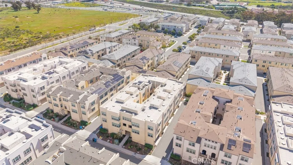 https://cdn.realtyfeed.com/cdn/127/306657468/194747bd55b88091be18c8dcd6c95249.webp