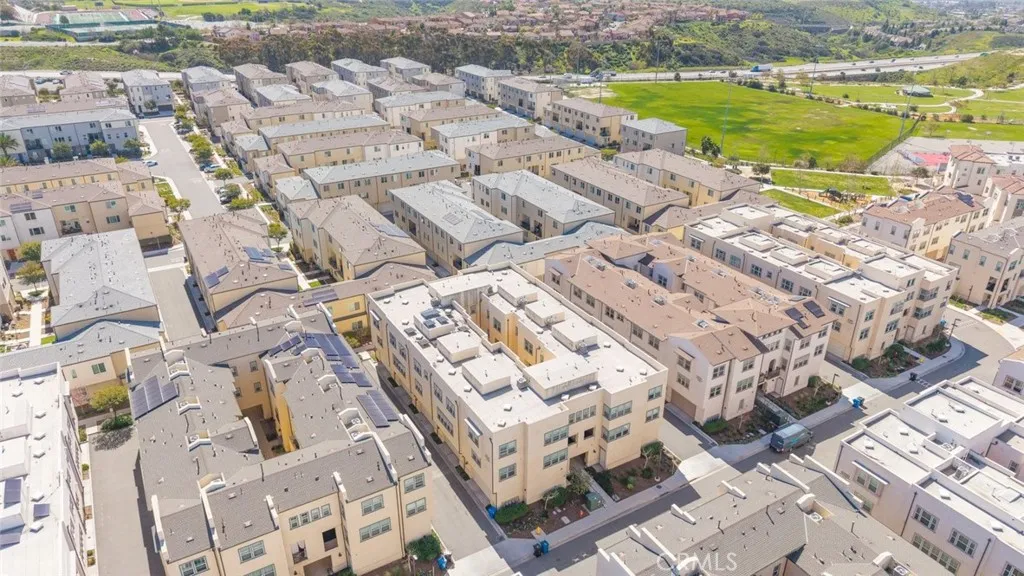 https://cdn.realtyfeed.com/cdn/127/306657468/379680852bdec2da3e9ccb64830e07be.webp