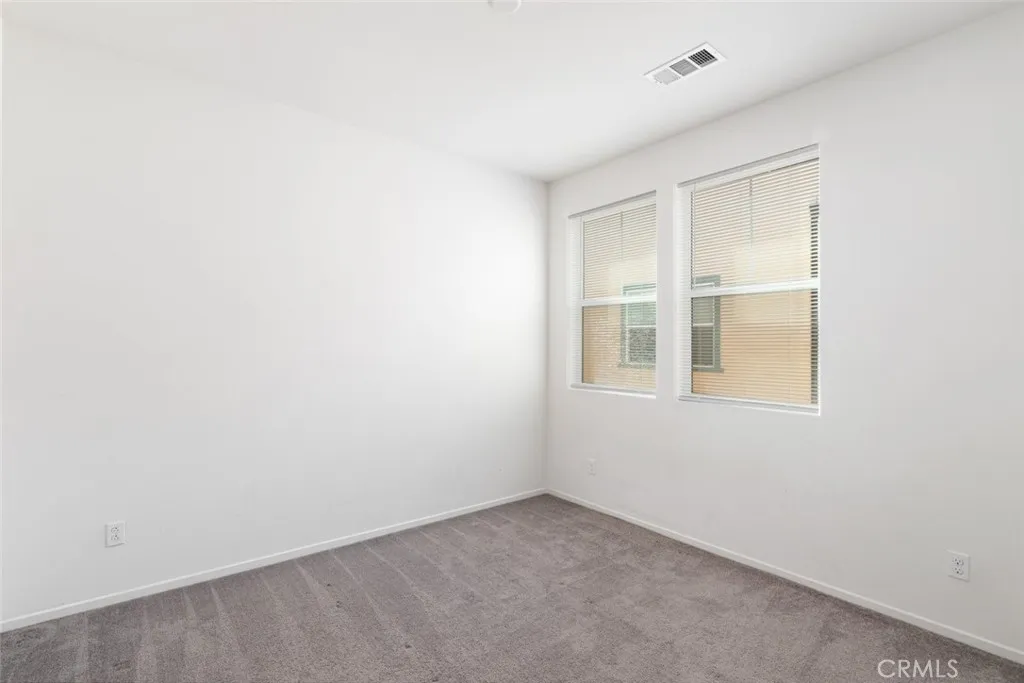 https://cdn.realtyfeed.com/cdn/127/306657468/964088b1de91cfbcd69b60b53cd1c59f.webp