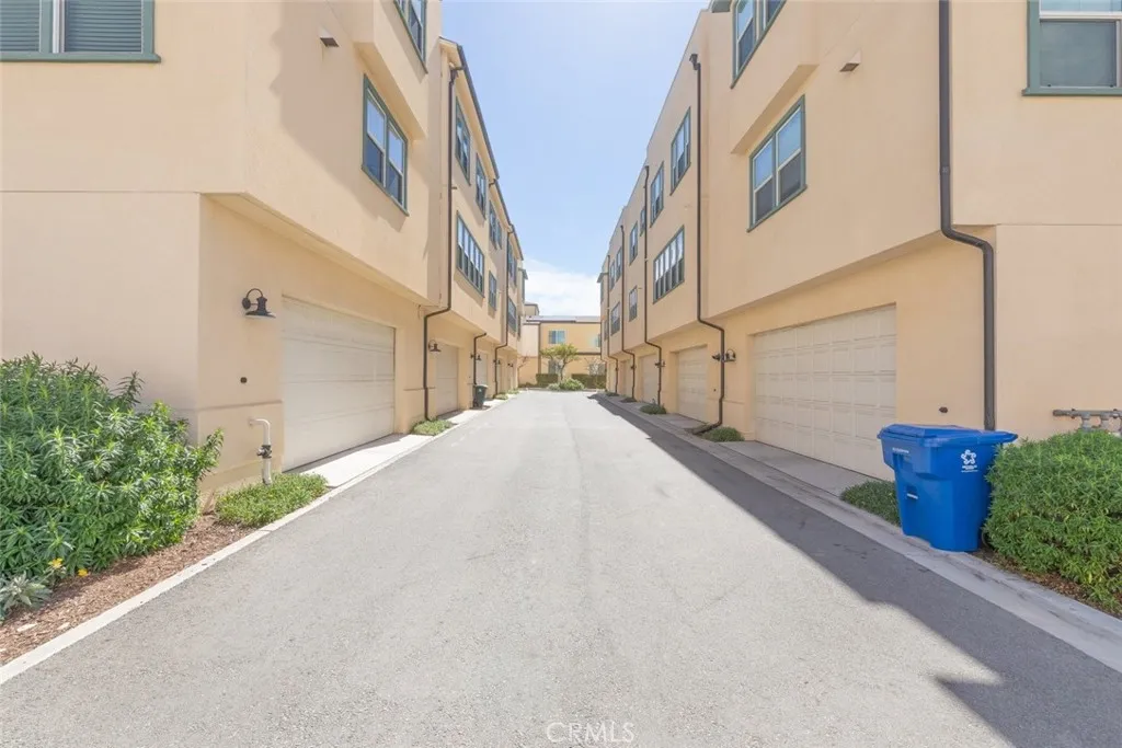 https://cdn.realtyfeed.com/cdn/127/306657468/a74b445d5f8c2fdfe708990c0de620c4.webp