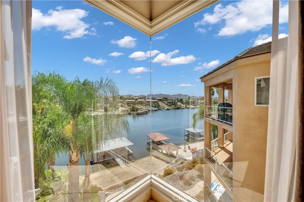22166 San Joaquin Drive, Canyon Lake, CA, 92587