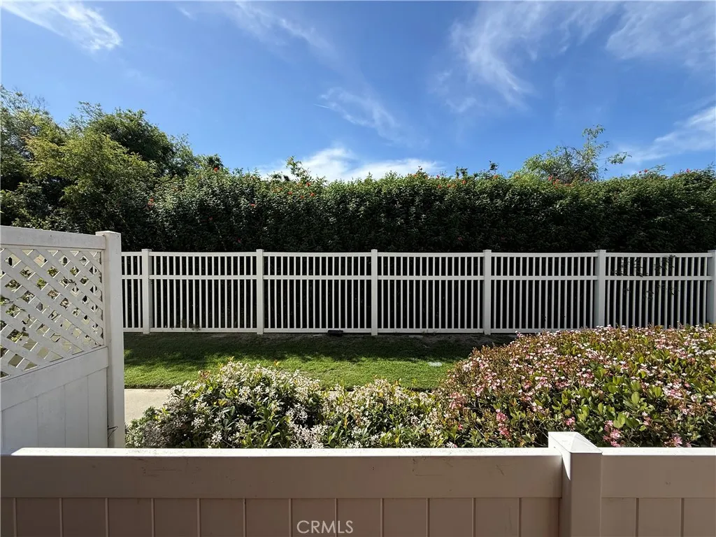 Fullerton, CA 92833