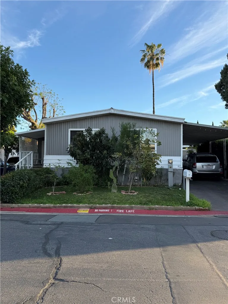 995 Pomona Rd,#24, Corona, CA 92882 - Photo 2 of 17, Corona, CA