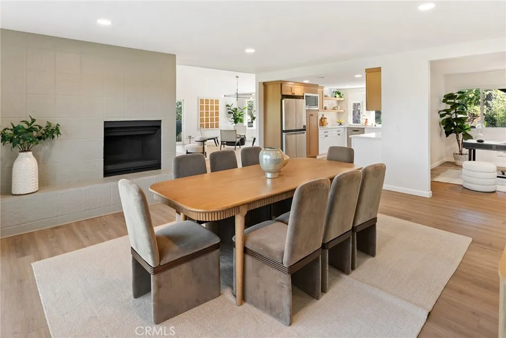 https://cdn.realtyfeed.com/cdn/127/306657504/106c01e3a9bb45e6eebf69cf11c5d4f2.webp