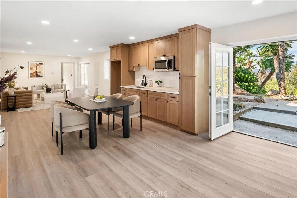 https://cdn.realtyfeed.com/cdn/127/306657504/4a7d67a992b709c8abb6bafe81f86bf6.webp