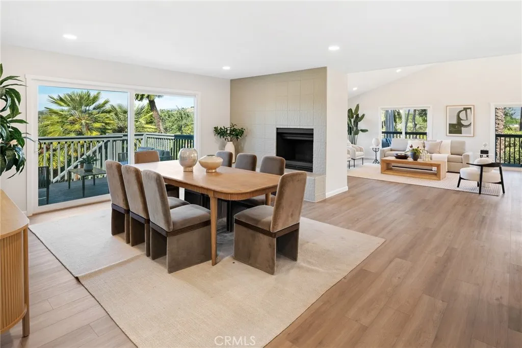 https://cdn.realtyfeed.com/cdn/127/306657504/53fbc250db0a3e3af76bfca5eecf58d2.webp