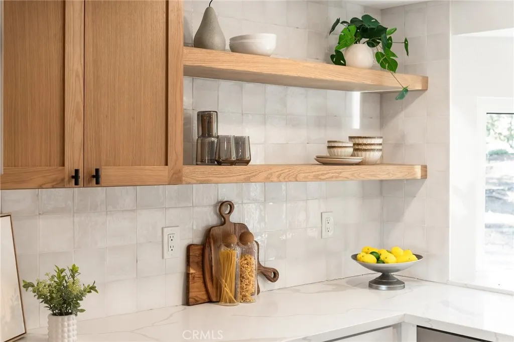 https://cdn.realtyfeed.com/cdn/127/306657504/75de2f7265d6b8e278a8220b9ec43c88.webp