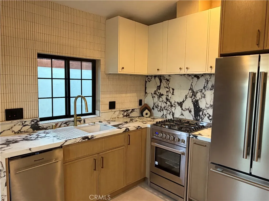 Valley Glen, CA 91401