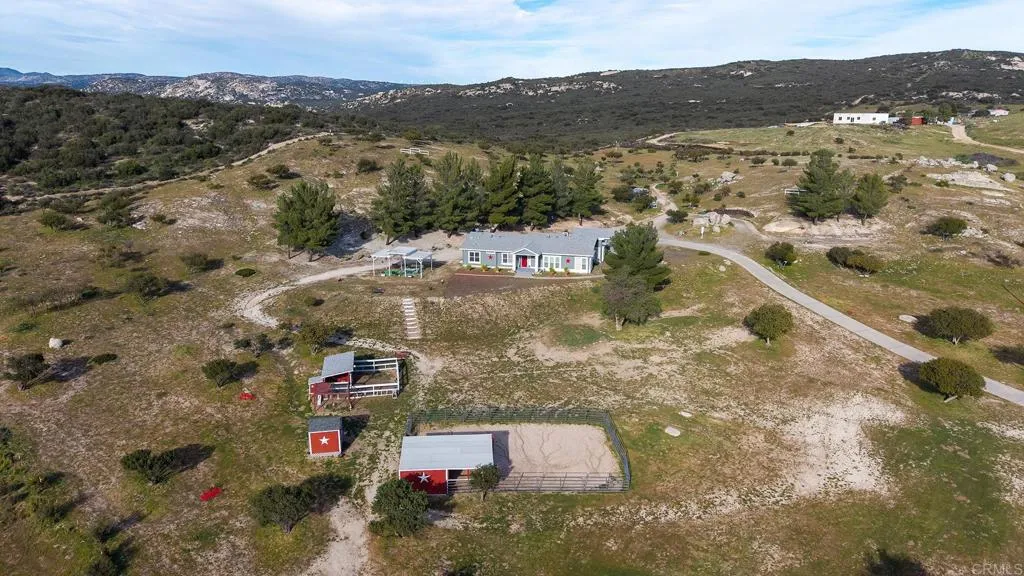 https://cdn.realtyfeed.com/cdn/127/306657608/b90b286a01fd48218c60ad280d01d13e.webp