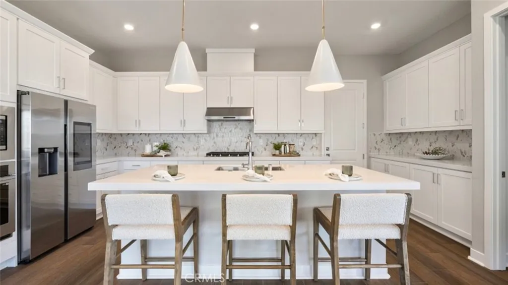 24532 Via La Sombrilla, Valencia, CA 91354