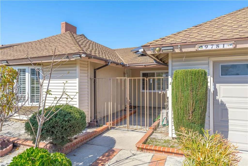 9781 La Esperanza, Fountain Valley, CA 92708 - Photo 4 of 33, Fountain Valley, CA