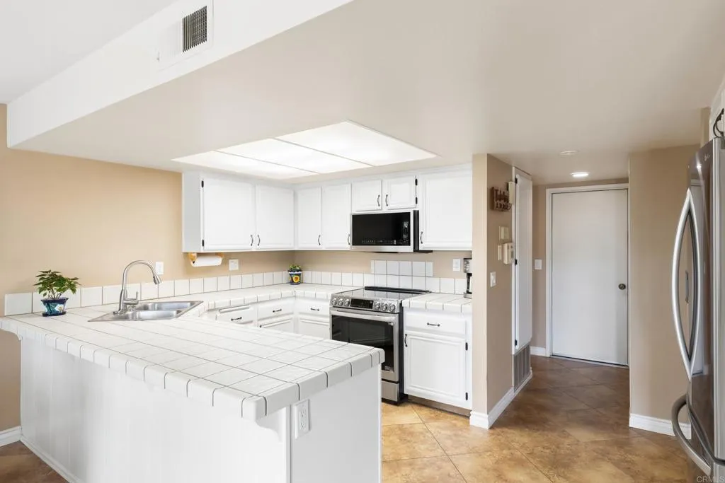 Photo #9: NDP2602040 Listing: Photo #9